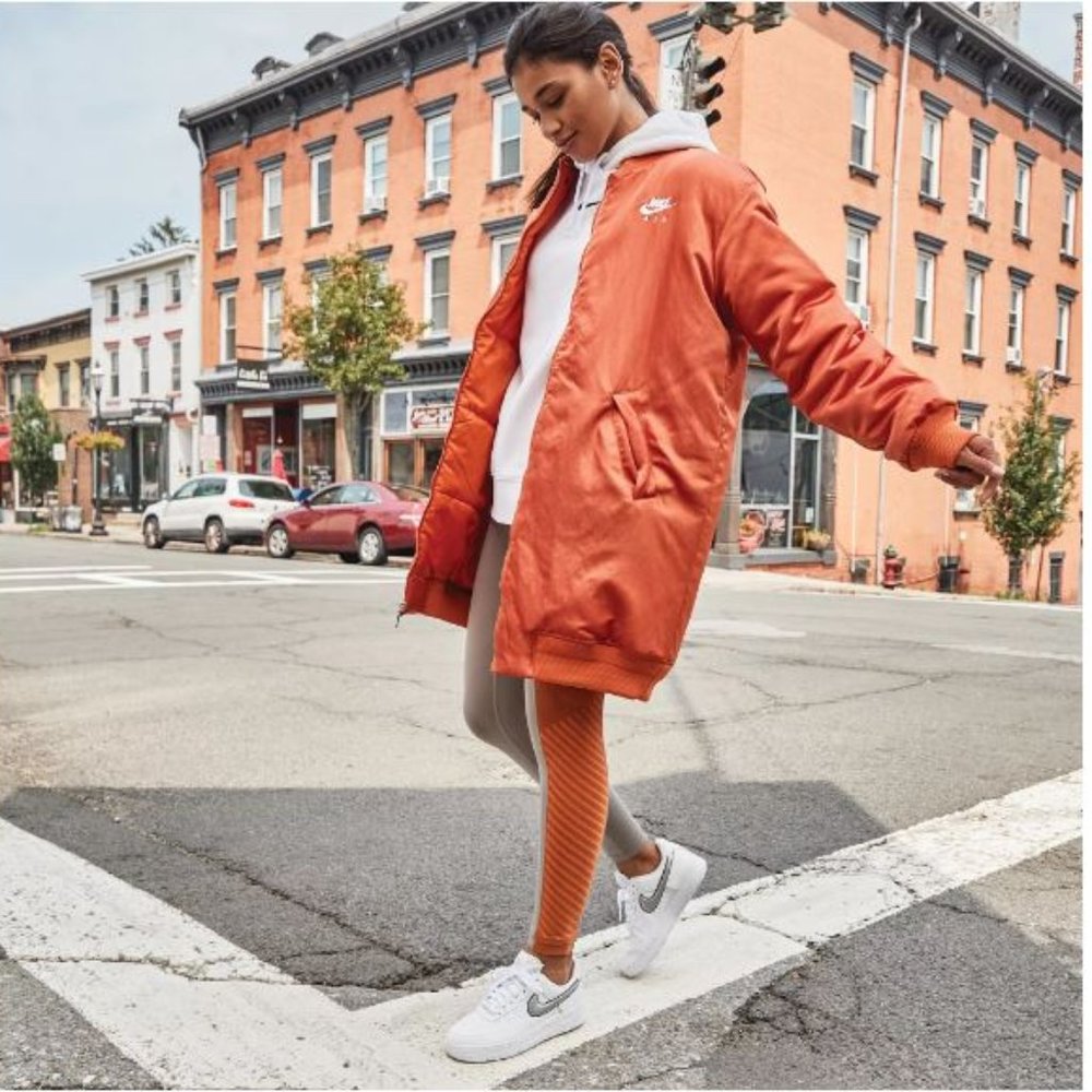 Nike Women's Air Therma-Fit Synthetic Fill Bomber Jacket NWT - Size Small